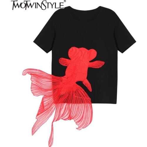 TWOTWINSTYLE Casual Embroidered Animal T Shirt For Female O Neck Short Sleeve T Shirts Women New Clothing 2021 Fashion Style