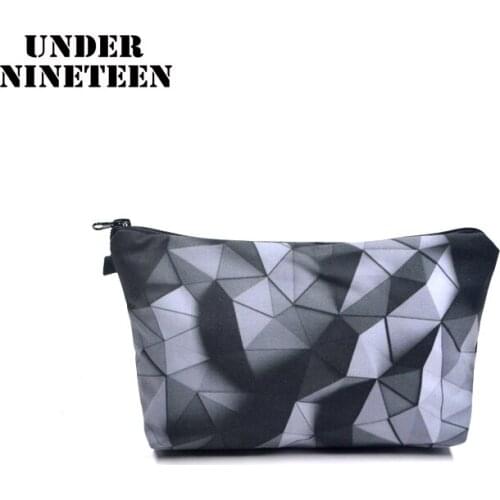 Under Nineteen 2019 Women And Men Makeup Bags 3D Printing Cosmetic Bags Big Size Makeup Organizer Travel Toiletry Pouch Gift Bag