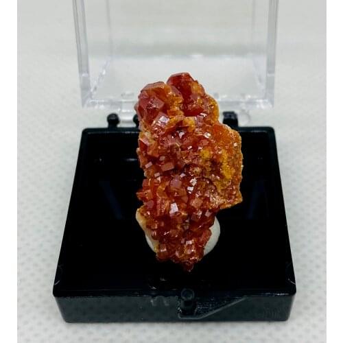 100% Natural Vanadinite mineral specimen quartz crystal specimen Collection Stones and crystals box size 3.4 cm
