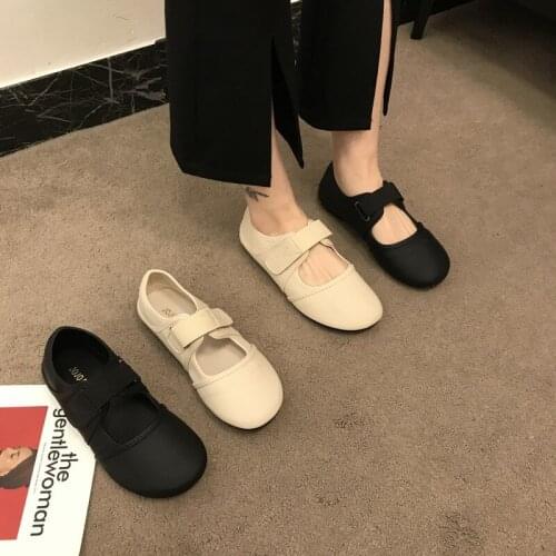 Women Leather Shoes Into 2021 Spring New Dongdaemun Round Head Pumps Word Mary Jane Shoes