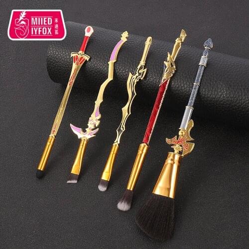 5pcs/Set Game FGO Fater Saber Tool Power Eye Shadow Highlight Brushes Mask Pincel Makeup Brushes Cosplay Prop Gift