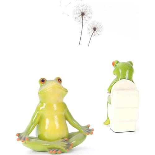 Cute Frog Statue Resin Animal Shape Desktop Ornament with Smooth Sleek Surface Home Office Decor TS1 Small place