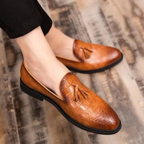 Qiongbu Mens Leather Shoes