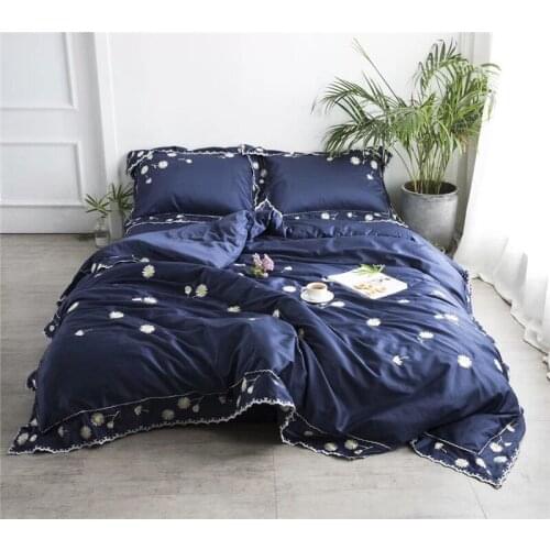 60S Egyptian Cotton stain Luxury Small daisy embroidery Bedding Set 4Pcs King Queen Size Wedding Bed Sheet set Duvet cover Pillo