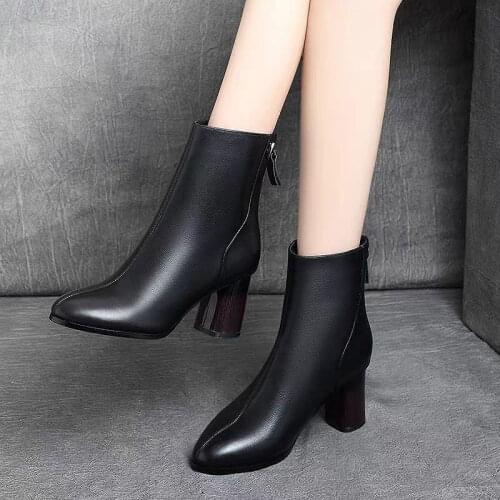 Fashion Split Toe Boots Women Chunky Round High Heels Women Leather Botas Mujer 2020 New Brand Design Winter Shoes Women56gh