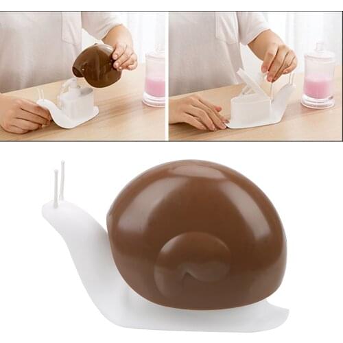 Bathroom Accessories Pressing Type Hand Sanitizer Portable Shower Gel Container Bottle Snail Shape Liquid Soap Dispenser