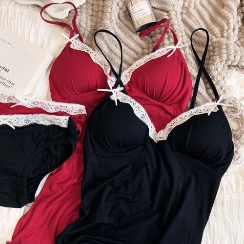 Sexy nightdress set thin suspender skirt retro split lace edge comfortable triangle cup girl without steel ring lingerie suit