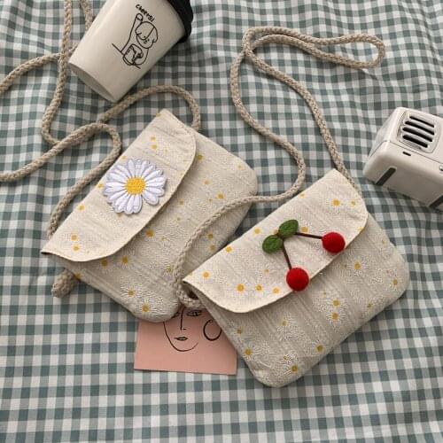Designer Small Messenger Bag For Women Brand Luxury Handbag Flower Embroidery Bags Girl Daisy Crossbody Bags Light Shoulder Bags