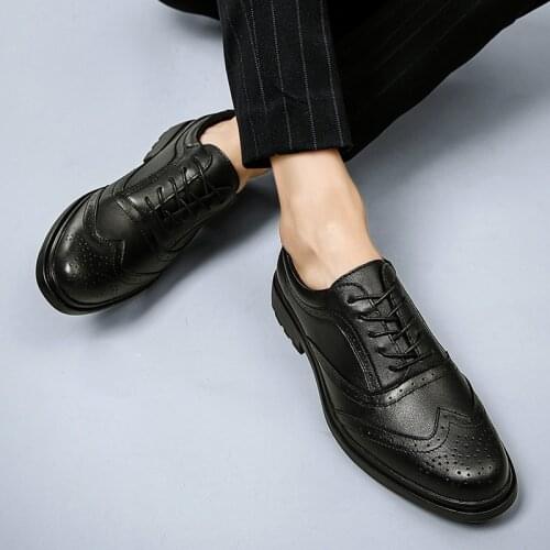 Leather Men Casual Shoes 2021 New Breathable Mens Loafers Fashion Slip-On Soft Men spring bullock shoes