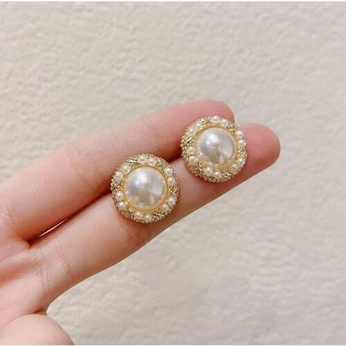 New Vintage Round Simulated pearl Clip on Earrings for Women Fashion Temperament Golden Non Pierced Circle Ear Clips Jewelry