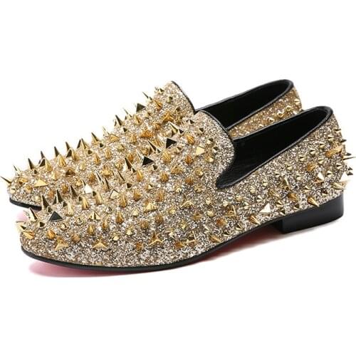 Erkek Ayakkabi Shiny Gold Spiked Rivets Loafers Men Casual Shoes Sequins Wedding Dress Shoes Men Flats Slip On Moccasins