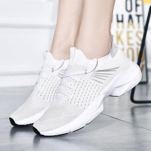 Tenis Feminino Women Tennis Shoes Air Cushion Sports High Heels Mesh Lace-up Female Footwear Outdoor Thick Bottom Women Sneakers