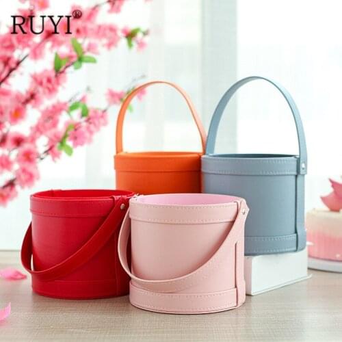 Portable Leather Gift Ladies Presents Box Handheld Flower Bouquet Packing Case Vase Hug Bucke Christmas ValentineS Day Gift Box