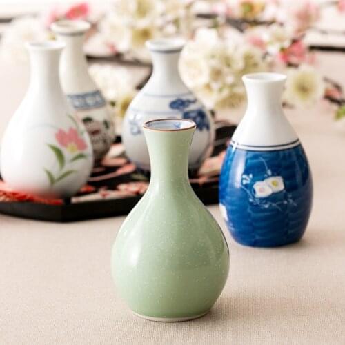 Made In Japan Style Hand-Painted colors ceramic home hip flasks vintage porcelain drinkware sake rice wine white spirit bottles