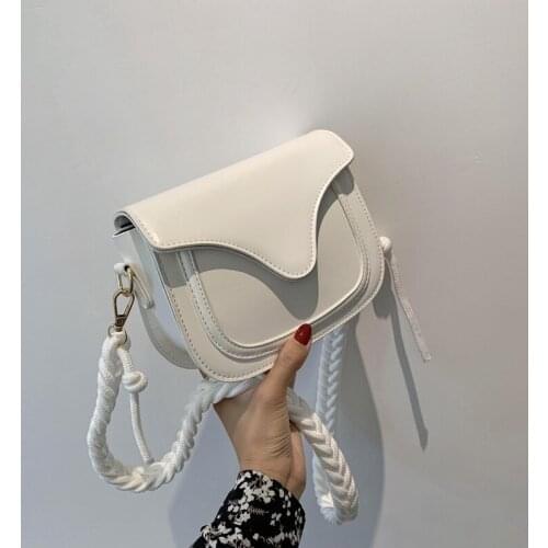 Small bag 2020 new simple and versatile ins handbag female girl thick braid tide shoulder messenger bag