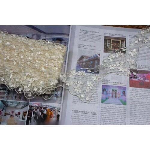 10meters/lot 8.2cm 3.23'' Delicate Beige Sewing Lace Trim Bridal Lace Dress Embroidered Lace