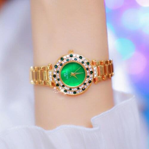 Women Bracelet Watch Mujer Golden Relojes Small Dial Quartz Watch Popular Wristwatch Hour Female Ladies Elegant Watches