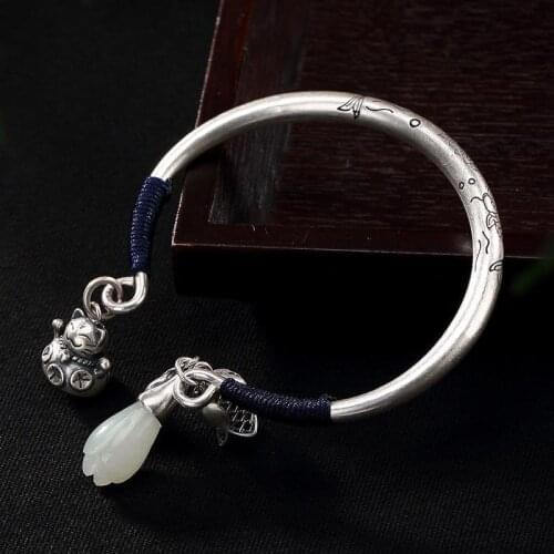 Natural Hetian white chalcedony lucky cat bracelet niche exquisite carving design Mulan classic elegant ladies brand jewelry