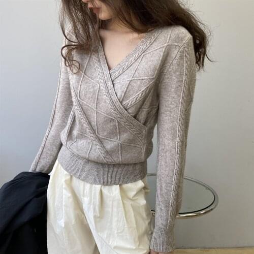 2021 Autumn Women V-Neck Sweater Loose Style Knitted Fashion Oversize Winter Warm Sweater Casual Women Pullovers Pull Femme