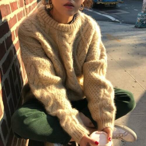 2020 Women Vintage Autumn Winter Oversized Short Twist Wool Sweater Round Collar Knitted Pullover Jumpers