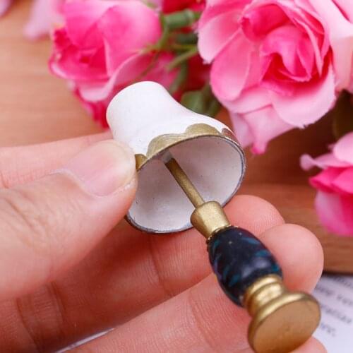 1pcs Simulated Office Lamp For Girls Playing House Toys Mini Plastic Dollhouse Furniture Sets For Dolls