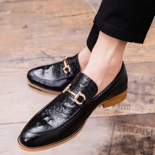 2021 Pointed Toe Mens Dress Shoes Business Leather Luxury Wedding Loafer Floral Print Men Flats Office Party Formal Shoes