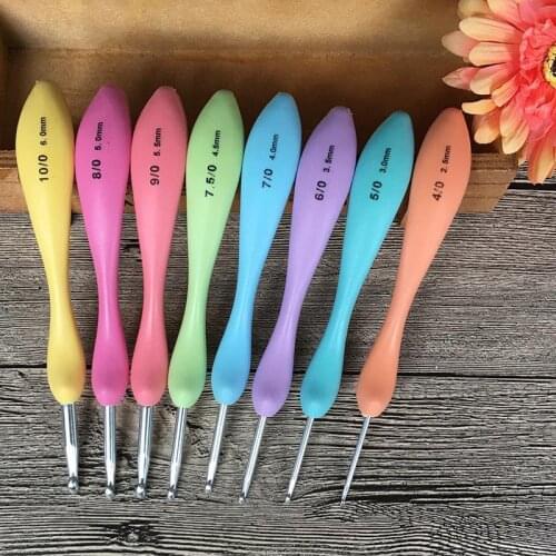 8pcs Colorful Soft Plastic Handle Alumina Crochet Hooks Knitting Needles Set Crochet For Weave Sewing Needles Tool
