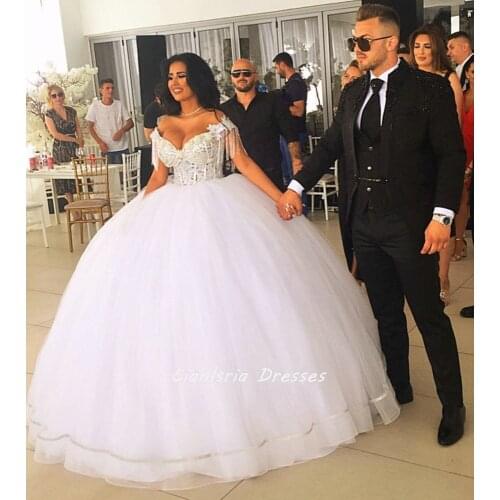 Dubai Arabic Illusion Off The Shoulder Ball Gown Quinceanera Dresses Beading Tassel Appliques Lace Sweet 16 Vestidos De 15 Años