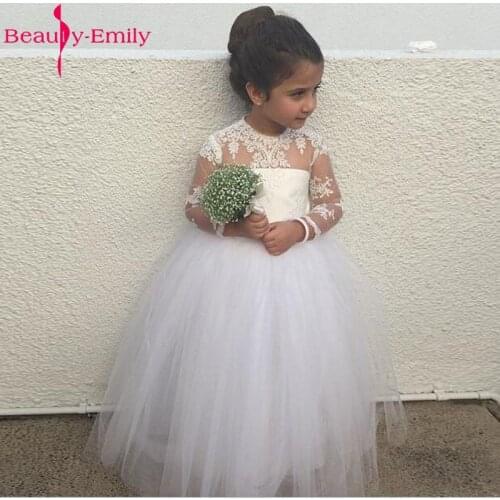 Adorable Tulle O Neck Appliques Flower Girl Dresses for Weddings with Puffy Ball Gown 2020 Long Sleeve Communion Dresses