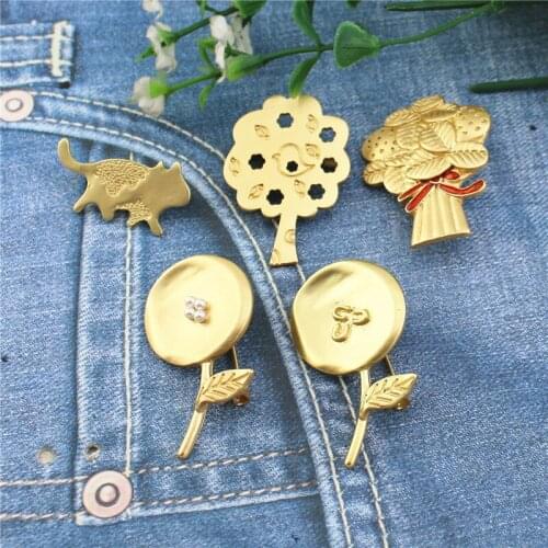 Sen is a chic matte flowers animal modelling brooch Japan sichuan Ming series 2021 New Year of the ox