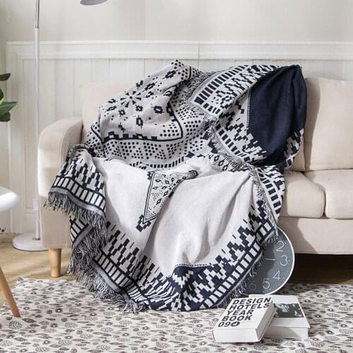 Black And White Plaid Nap Sofa Cover Blanket Wholesale Knitted Cotton Dual-Purpose Travel Blanket Line Blanket