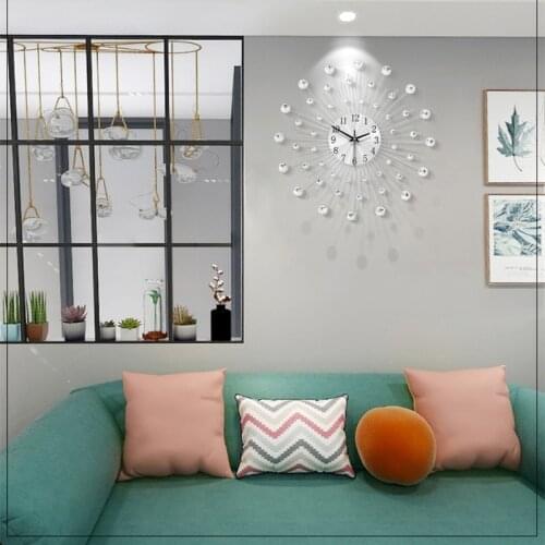 Gypsophila Diamond Fashion Wall Clock Wrought Iron Clock European Style Creative Decoration Clock Vintage Metal Art Wall Clock