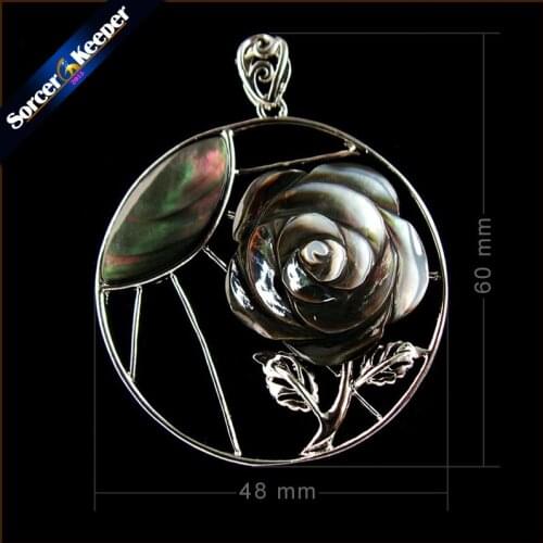 SorcerKeeper Natural Mother of Pearl SeaShell Hand-carved Rose Flower Chain Necklace Pendants Vintage Bijoux Women Jewelry SKA09