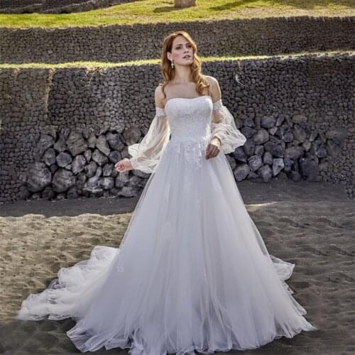 2021 New Design Strpless A Line Wedding Dress With Detachable Long Sleeves Lace Applique Elegant Bridal Gowns 2 in 1