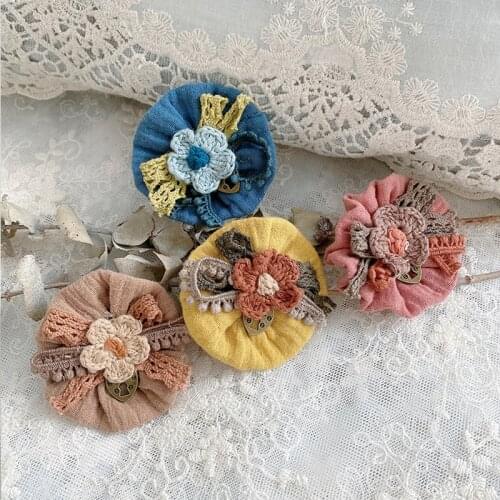 Johnature Mori Japanese Brooch Accessories All Match Vintage Handmade Crochet Floral 2021 New Simple Women Clothing Brooch