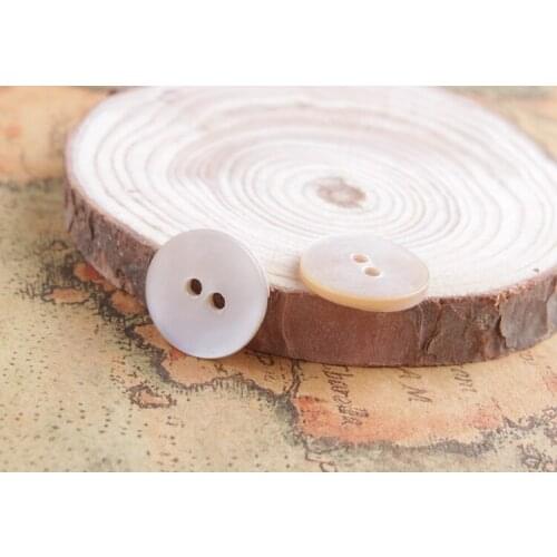 200PCS 2 Holes Shell Buttons Sewing Scrapbooking Craft 15MM #26518