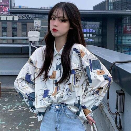 Hot Sale Creative Floral Newspaper Printed Shirt Girls Autumn Female Korean Style Retro Loose Long Sleeve Button Shirt Wholesale