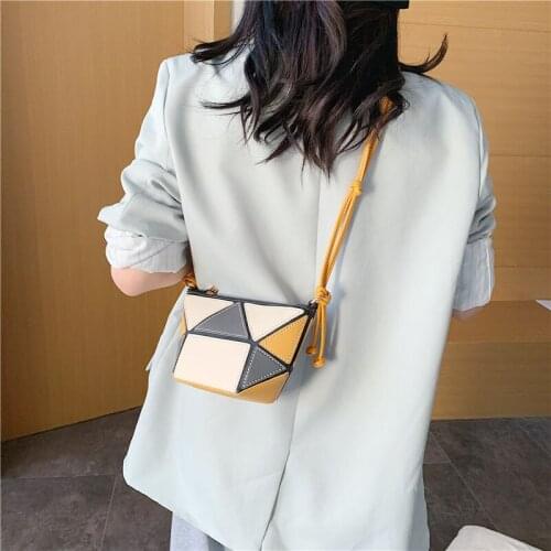 Fashion small bag female bag new style 2021 summer popular texture one-shoulder messenger bag