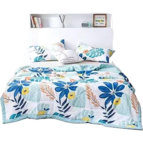 A Summer Machine Washable Air Conditioning Quilt With Full Embroidered Rain Silk Cotton