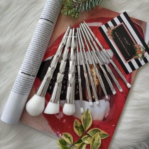 Simple Pro 10 Part Diamond Silver Makeup Set Single Brush Gift