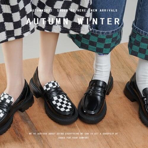 IPPEUM Women's Slip-ons