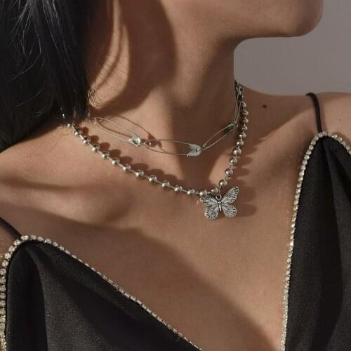 Women Layered Choker Butterfly Pendant Alloy Paperclip Choker Pendant Chain Necklace Punk Multilayer Chain Necklace
