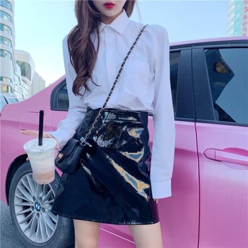 2021 new skirt high waist bright leather short skirt black a-line package hip skirt DQ1332