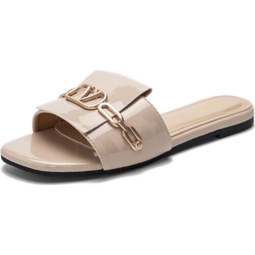 New Women Slippers Causal Ladies Square Toe Flat Outdoor Slides Fashion Metal Decoration Female Shoes Open Toe Beach Woman Shoes