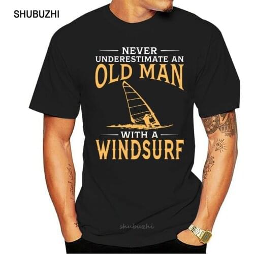 Never Underestimate An Old Man With A Windsurf T Shirt Boy Vintage T-Shirt Fashion New Arrival Casual