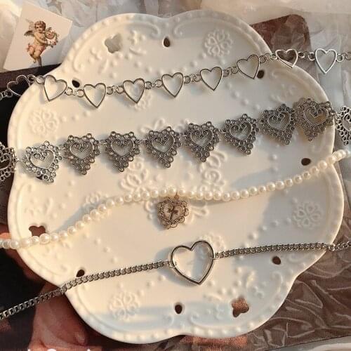 Gothic Vintage Punk Chain Necklace For Women Heart Pendants Necklaces Imitation pearls Womens Neck Chain Jewelry On The Neck