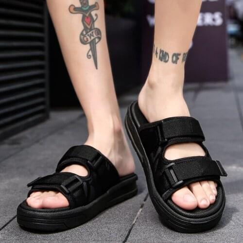 Hot style slipper men 2021 new summer trend all-in-one flip-flops men wear outside the beach flip-flops anti-slip dual use