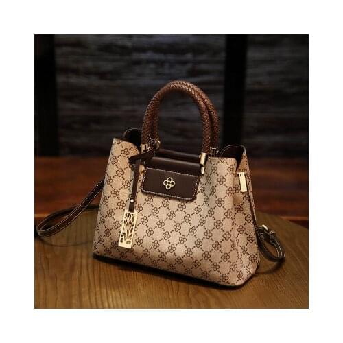 Boutique Women Bag 2020 Spring New Fashion Sild Bucket Bag Ladies Printed Shoulder Handbag Messenger Bag Tide Ladies Bag Large