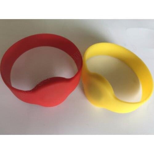 50pcs/lot) 13.56mhz RFID nfc 213 chip wristband silicon bracelet with Random color