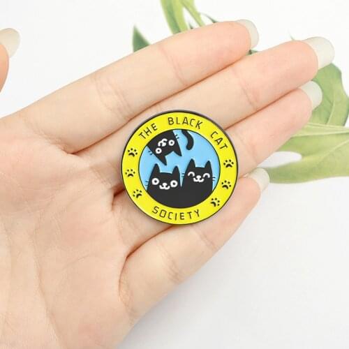 The black cat society Enamel Brooch Round alloy kitten footprint Lapel Pin Cute animals Fun badge Bag jackets punk gift friends